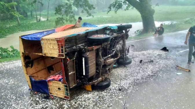 বিশ্বনাথে সড়ক দুর্ঘটনায় ২ জনের মৃত্যু, আহত ১ 